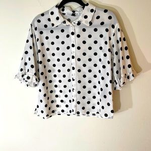 Polka dot Blouse with Short Ruffle Sleeve